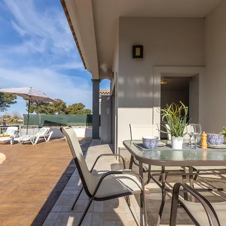 Gaviota 8 By Interhome